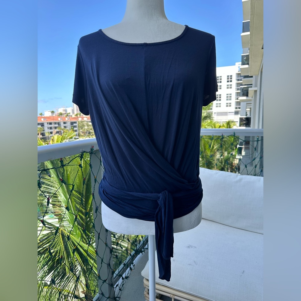 J. Crew Navy wrap style t-shirt size medium